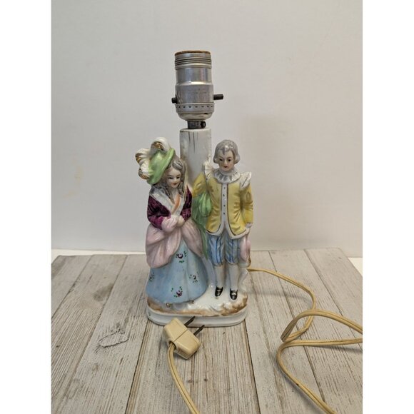 Victorian Couple Lamp Vintage Ceramic 9 3/4" Tall Needs Rewiring - Picture 1 of 8